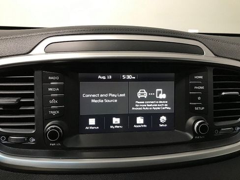 Used 2020 Kia Sorento FWD V6 image 27