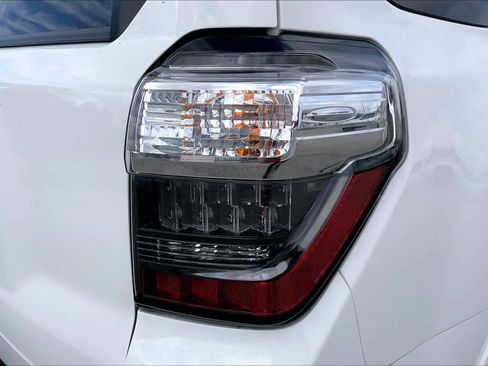 Used 2023 Toyota 4Runner SR5 Premium image 29