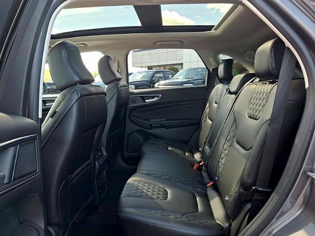 Certified 2023 Ford Edge Titanium AWD/4WD image 11
