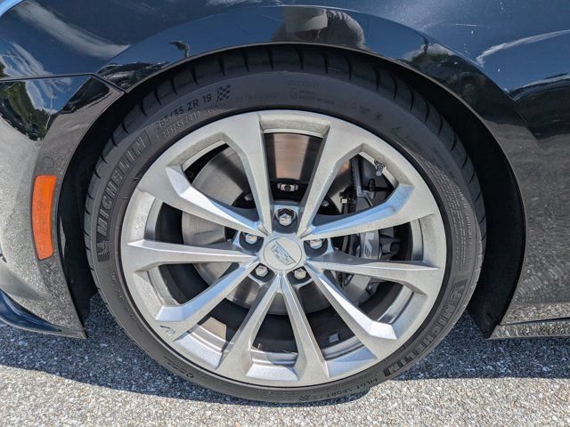 Used 2016 Cadillac CTS V w/ Luxury Package RWD image 11