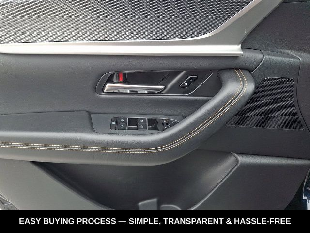 Certified 2024 MAZDA CX-90 Plug-In Hybrid w/ Preferred AWD/4WD image 15