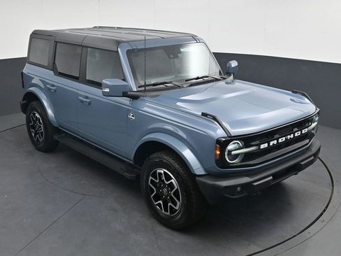Used 2024 Ford Bronco Outer Banks AWD/4WD image 21