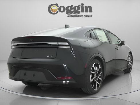 New 2026 Toyota Prius Plug-In Hybrid image 17