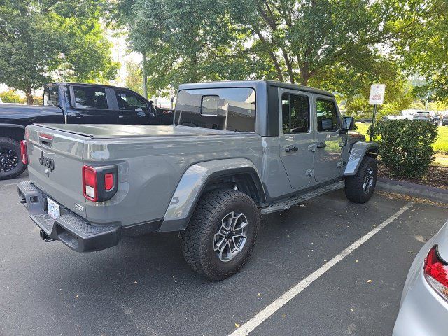 Used 2021 Jeep Gladiator Overland w/ Popular Equipment Package AWD/4WD image 6