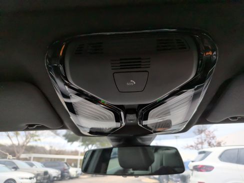 Certified 2024 BMW 330i Sedan w/ Convenience Package image 25