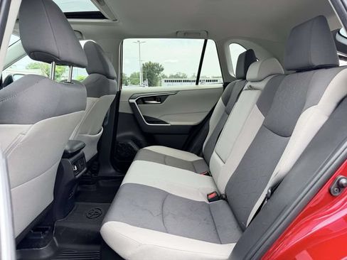Used 2024 Toyota RAV4 XLE w/ Convenience Package AWD/4WD image 13