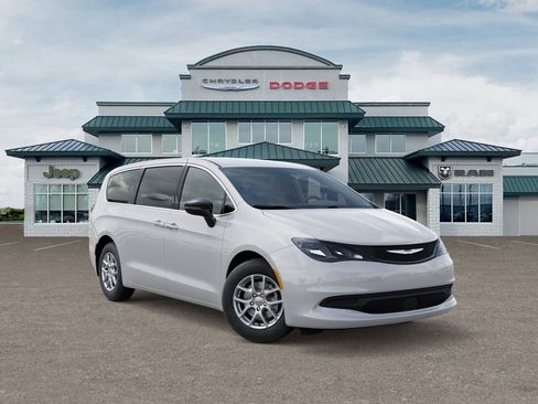 New 2026 Chrysler Voyager LX image 5