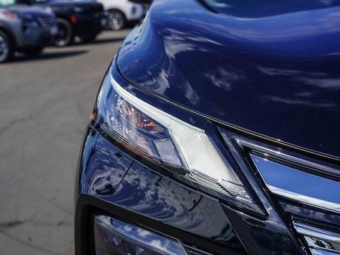 New 2026 Nissan Rogue S image 11