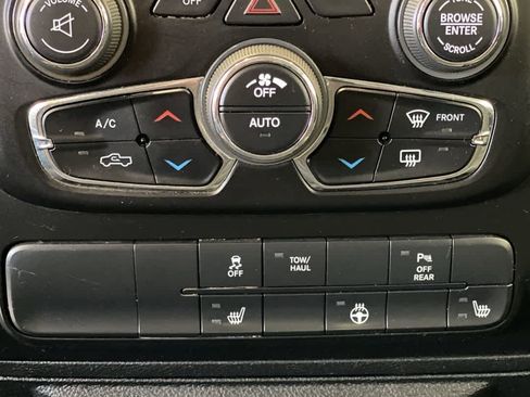 Used 2019 RAM 1500 Classic Warlock AWD/4WD image 20