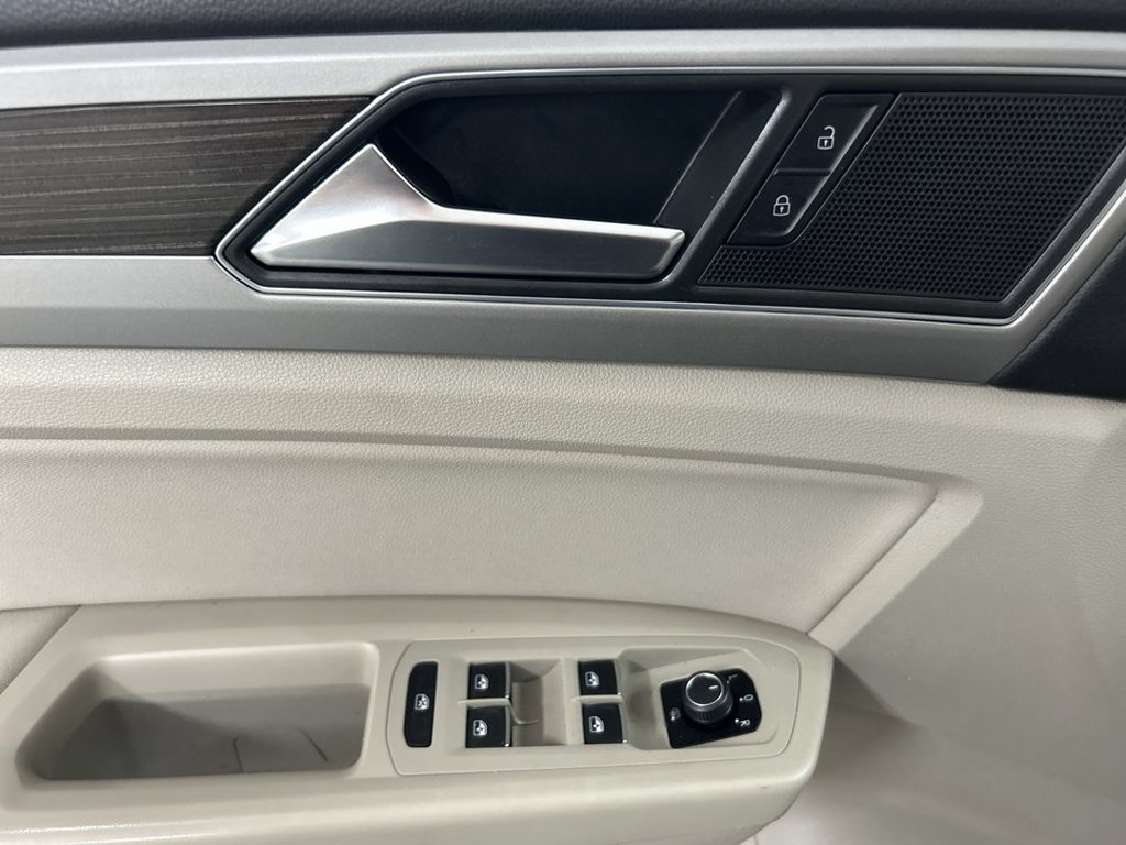 Used 2018 Volkswagen Atlas SE AWD/4WD image 11