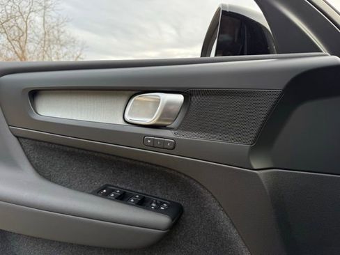 New 2026 Volvo XC40 B5 Core w/ Protection Package Premier AWD/4WD image 14