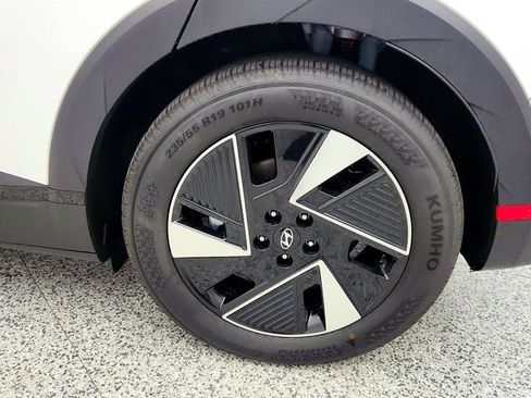 Used 2025 Hyundai Ioniq 5 SEL RWD image 9