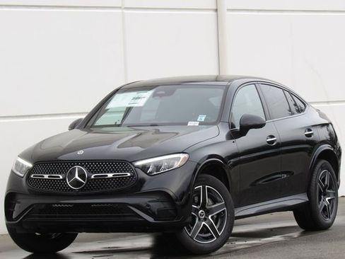 New 2026 Mercedes-Benz GLC 300 4MATIC image 1