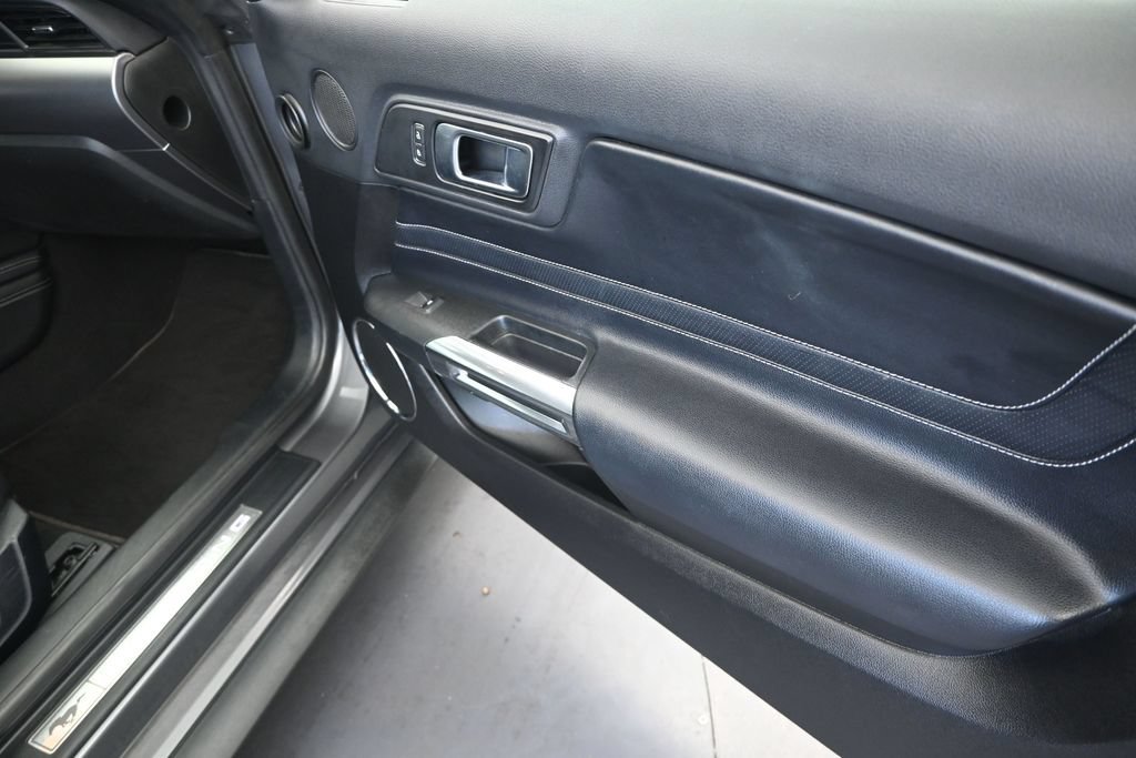 Used 2021 Ford Mustang GT Premium w/ Equipment Group 401A RWD image 19