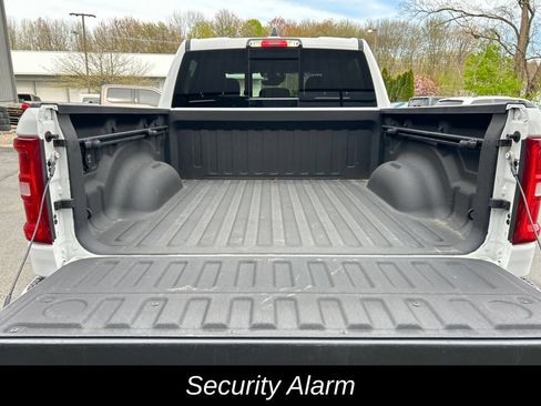 Certified 2025 RAM 1500 Big Horn AWD/4WD image 30