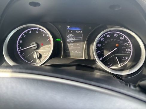 Used 2022 Toyota Camry LE image 9