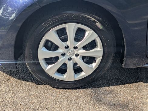 Certified 2024 Toyota Corolla LE FWD image 10