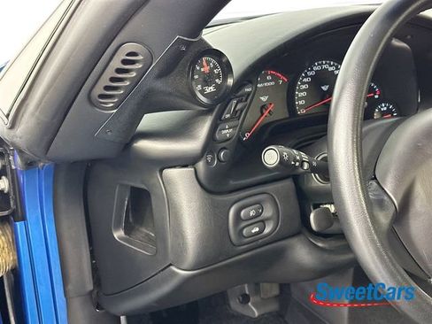 Used 1999 Chevrolet Corvette Coupe RWD image 16