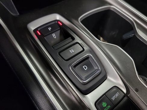 Used 2022 Honda Accord Touring image 17