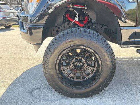 Used 2023 Ford F150 Lariat image 41