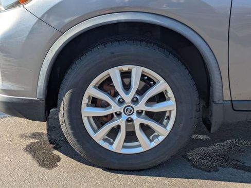 Used 2020 Nissan Rogue SV image 10