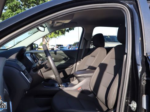 Used 2024 GMC Terrain SLE AWD/4WD image 11