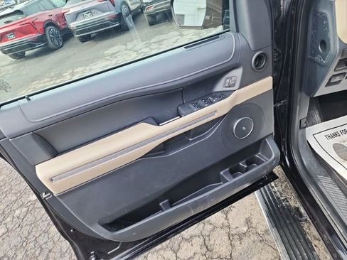 Used 2024 Ford Expedition Max Limited image 18