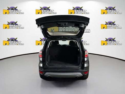 Used 2017 Ford Escape SE image 25