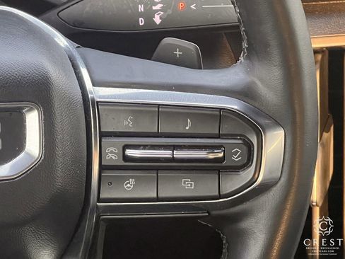 Used 2024 GMC Acadia Elevation FWD image 15