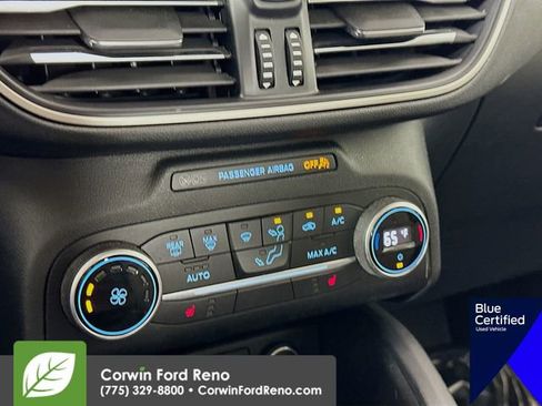 Used 2020 Ford Escape SE image 19
