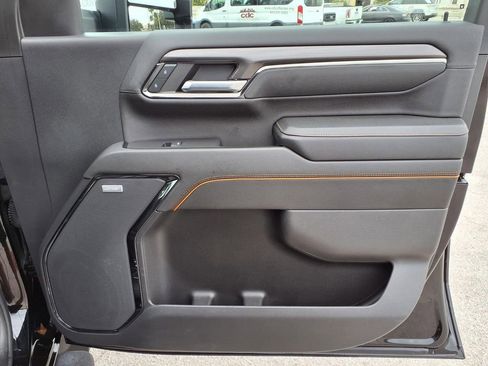 Used 2024 GMC Sierra 2500 AT4 w/ AT4 Premium Plus Package image 15