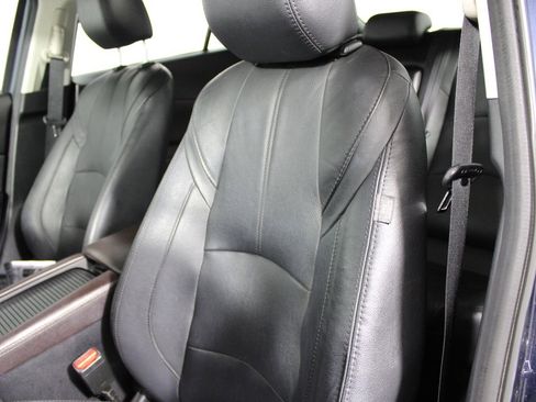 Used 2018 MAZDA MAZDA3 Grand Touring w/ Premium Equipment Package FWD image 44