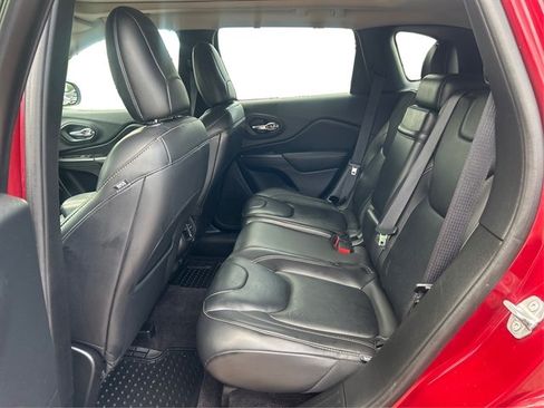 Used 2017 Jeep Cherokee Limited AWD/4WD image 11