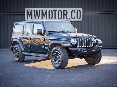 Used 2018 Jeep Wrangler Unlimited Sahara w/ Uconnect 4C Nav & Sound Group