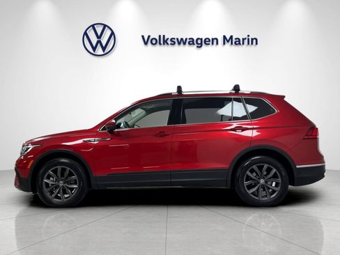 Used 2023 Volkswagen Tiguan SE FWD image 2