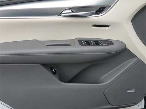 Used 2020 Cadillac XT5 Premium Luxury w/ LPO, Floor Liner Package image 15