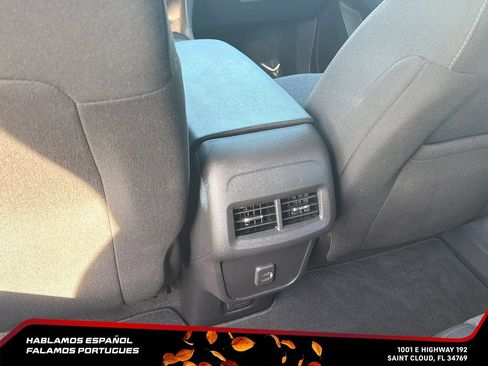 Used 2024 Chevrolet Equinox LT FWD image 27