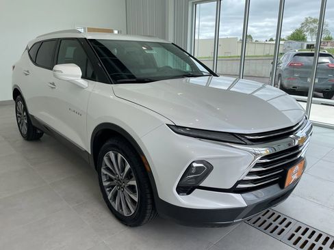Used 2024 Chevrolet Blazer Premier w/ Driver Confidence II Package AWD/4WD image 6