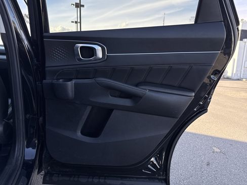 Used 2023 Kia Sorento SX image 27