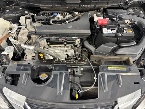 Used 2020 Nissan Rogue SV w/ Premium Package AWD/4WD image 28