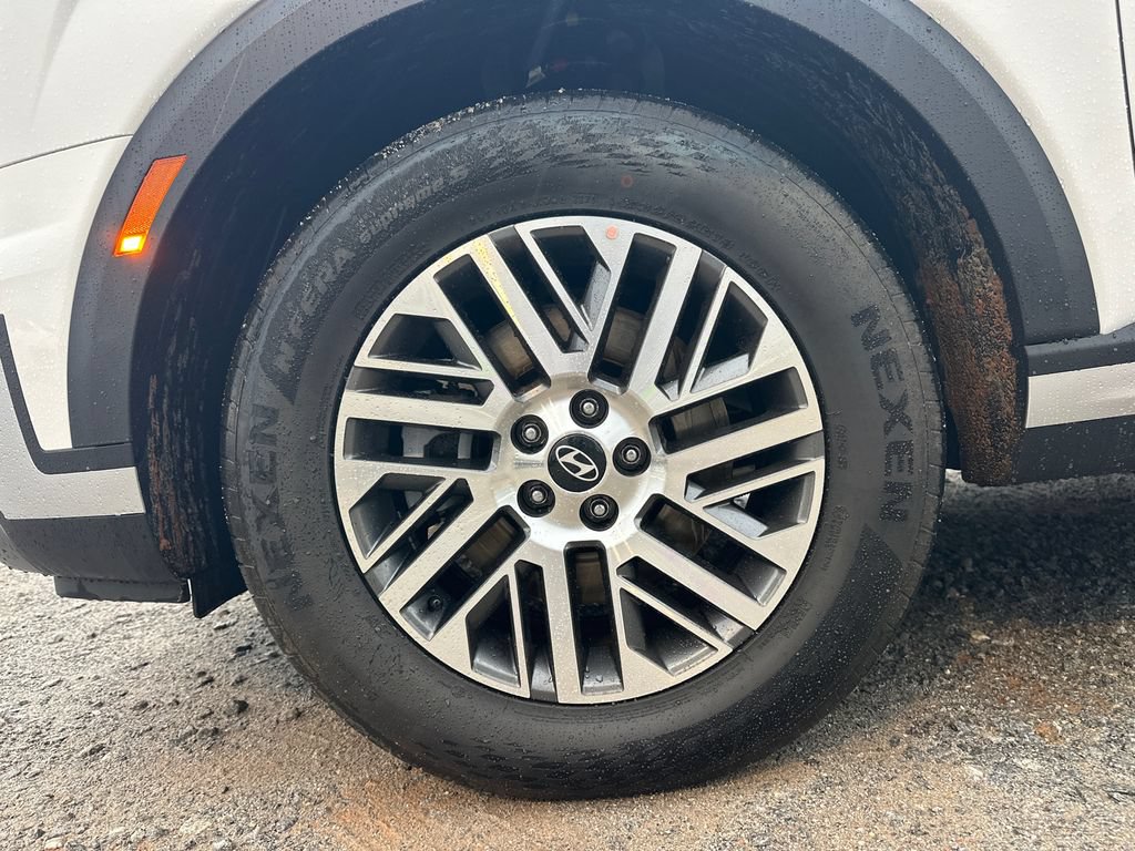 Used 2027 Hyundai Palisade SEL FWD image 12