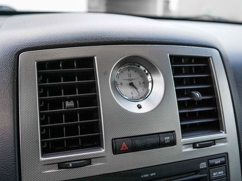 Used 2006 Chrysler 300 SRT8 w/ SRT Option Group II image 25