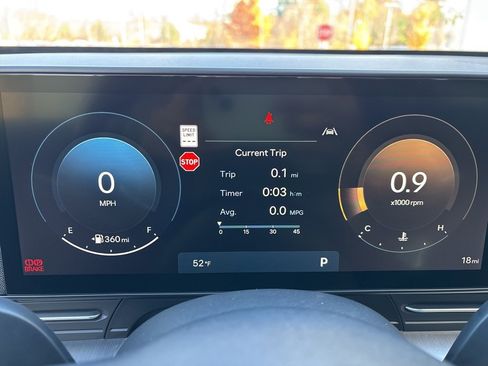 New 2026 Hyundai Kona SEL Premium image 13