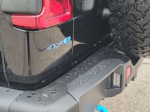 Used 2021 Jeep Wrangler Unlimited Rubicon 4xe w/ Steel Bumper Group AWD/4WD image 20