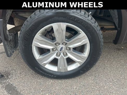 Used 2018 Ford F150 Platinum w/ Equipment Group 701A Luxury image 9