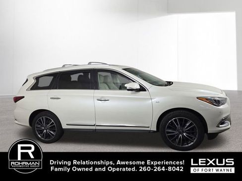 Used 2017 INFINITI QX60 Luxe w/ Deluxe Technology Package AWD/4WD image 6