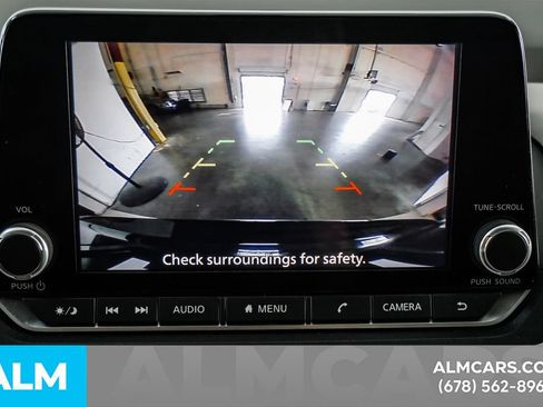 Used 2025 Nissan Rogue SV FWD image 36