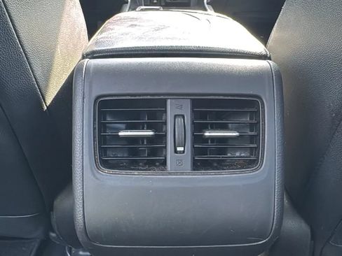 Used 2018 Honda Accord Touring image 16