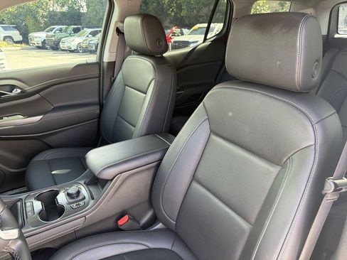 Used 2023 GMC Acadia SLT w/ Preferred Package image 21