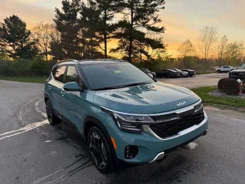 Certified 2024 Kia Seltos SX w/ SX Sunroof Package image 4